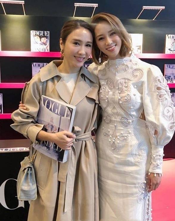 徐子淇|千亿媳妇徐子淇一袭银色长裙现身,未修图终于信她是36岁四娃辣妈