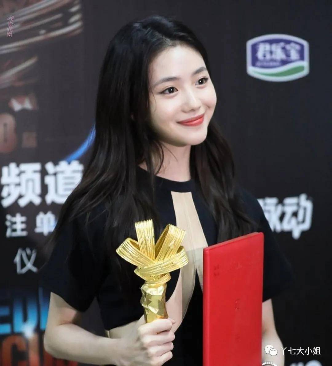 视觉|要想T恤穿得好,先看看这些失误的案例吧~