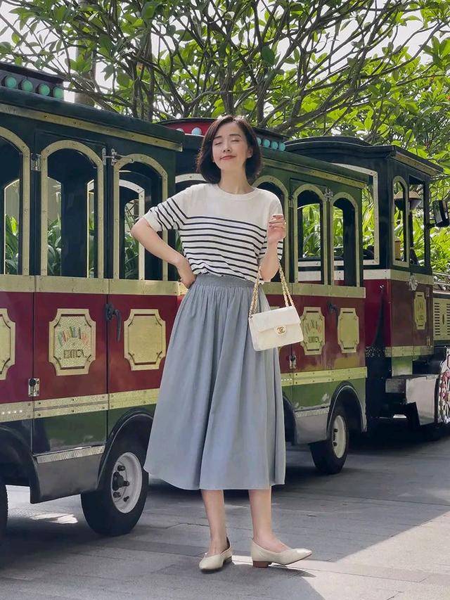 女孩子|条纹系针织衫女孩子夏天都会喜欢，不挑身材，非常好搭配。