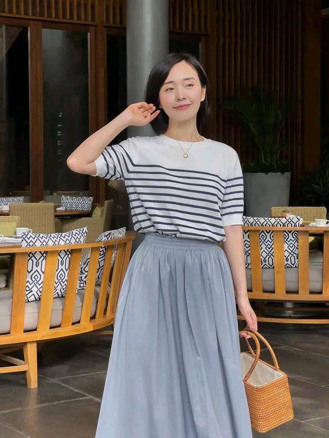 女孩子|条纹系针织衫女孩子夏天都会喜欢，不挑身材，非常好搭配。