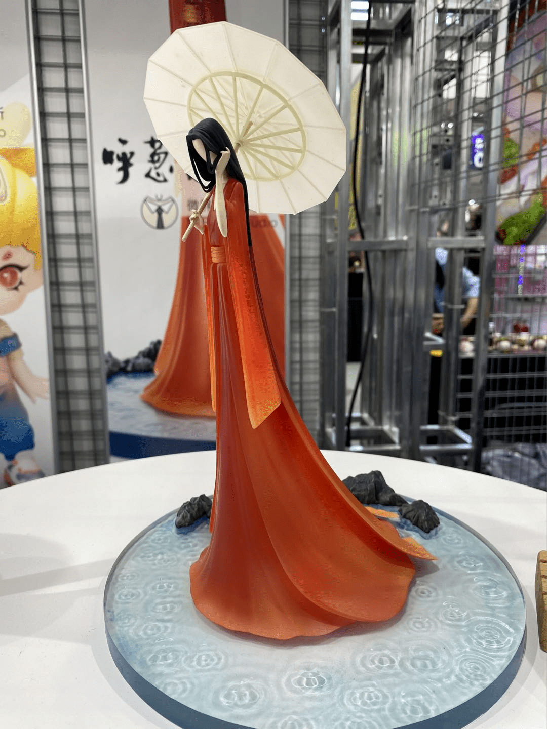 toys|我们和52toys创始人、资深设计师聊了聊，“潮玩展”是什么样的体验？