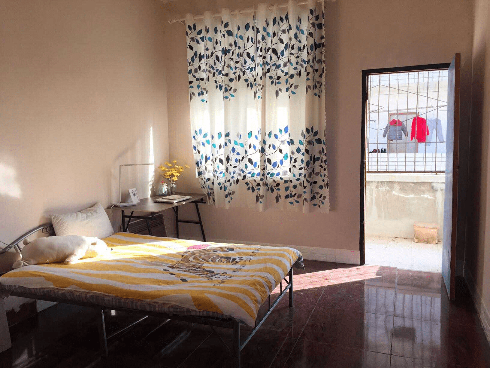 只花1000块钱改造出租房脏乱差秒变小清新