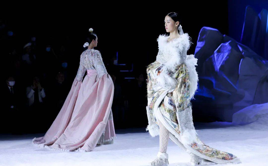 疫情|RR · FEATURE | 布衣中国上篇：传承下的高定之美