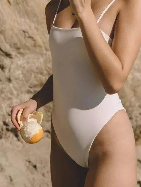 设计|Designer Items丨我差的是买泳衣的钱吗？不，我差的是身材