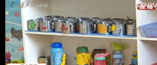 家长|女子将3岁女儿送入幼儿园，事后调取监控查看时，直接愣在原地！