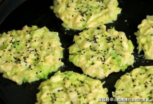 烧锅|这早餐煎饼是孩子最爱吃的，鲜嫩糯香还营养，2天吃不到都馋得慌