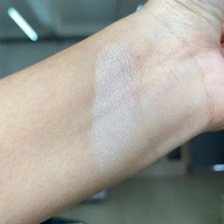 因为|低调不爆闪也能拥有立体感，哑光高光集结！