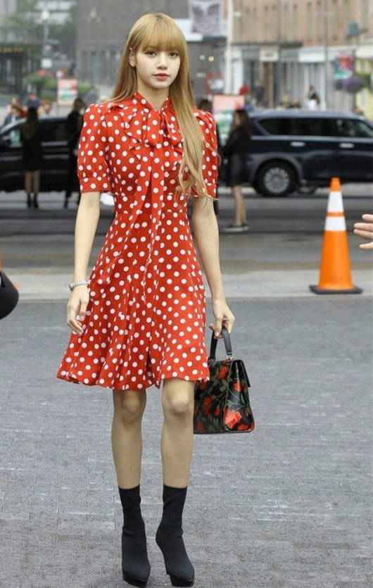 仙女|你还稀罕牛仔裙？波点裙“卷土重来”，轻松赚足吸睛率