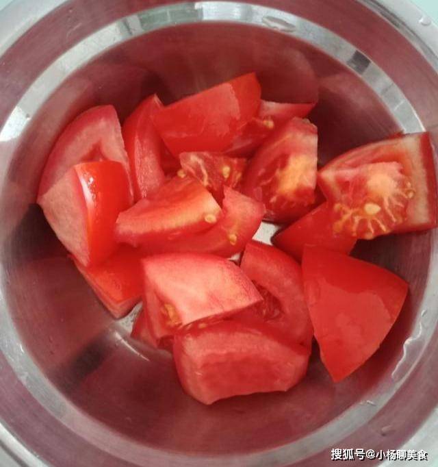 美食|这菜，女人隔三差五吃，淡化色斑，皮肤白皙更水灵
