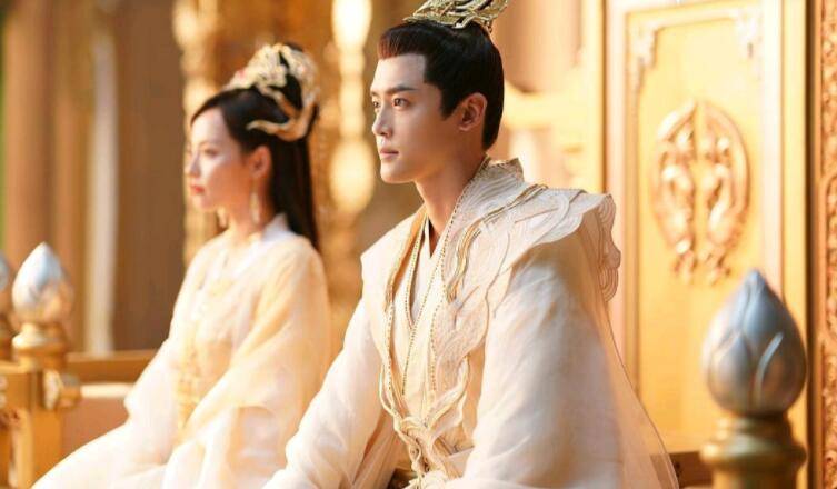 原创前期小白花，后期腹黑上位的张嘉倪，在《千古玦尘》中的演技绝了