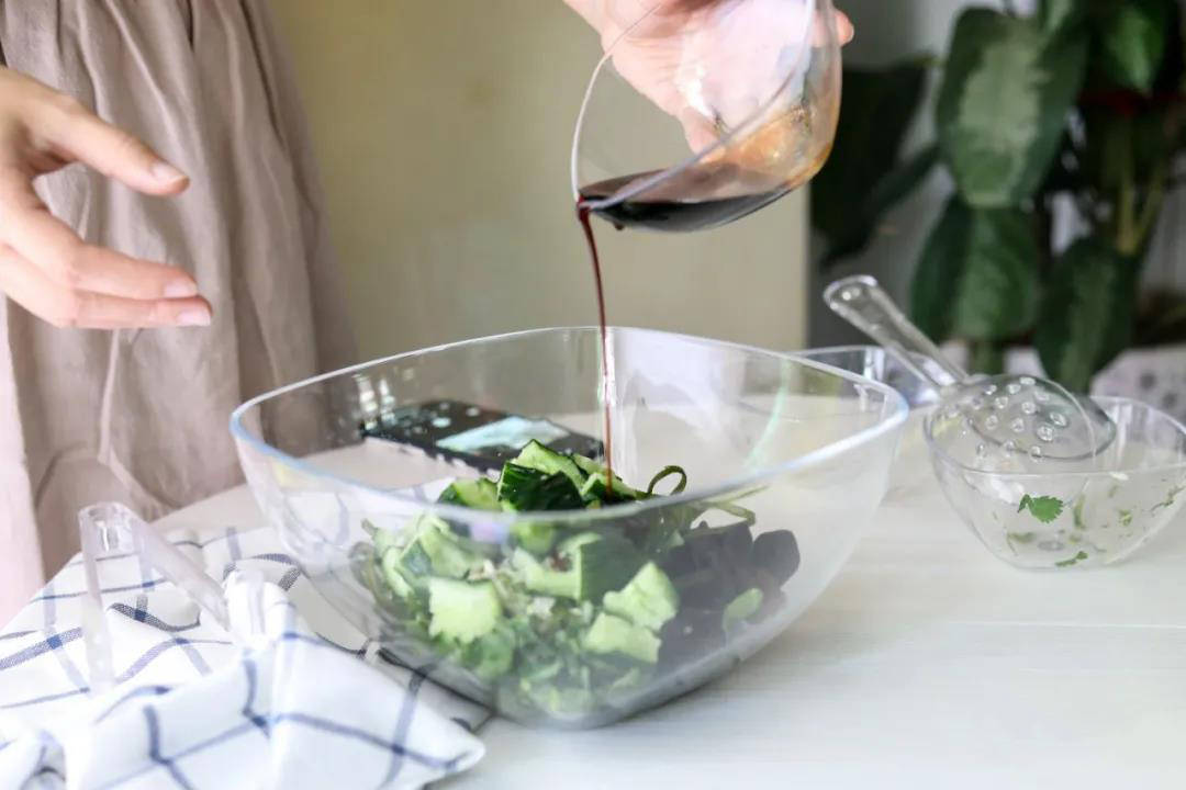 生活|时尚轻食/ 探索美味沙拉碗的奥秘