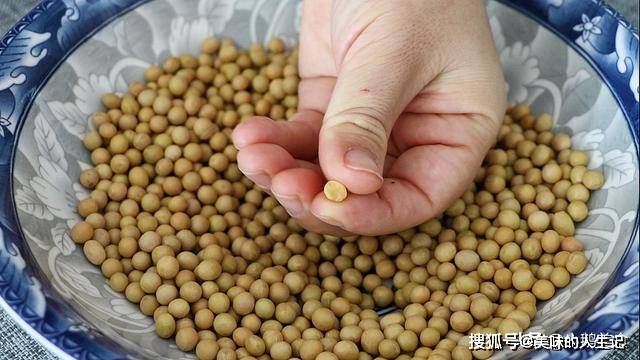 都浮|黄豆别打豆浆了,这做法实在太香了,既是解馋小零食,又是下酒菜