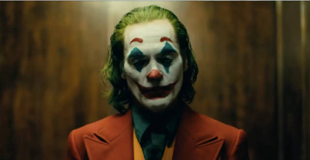 全球|再见了，全球影史上第一性感的宅男女神