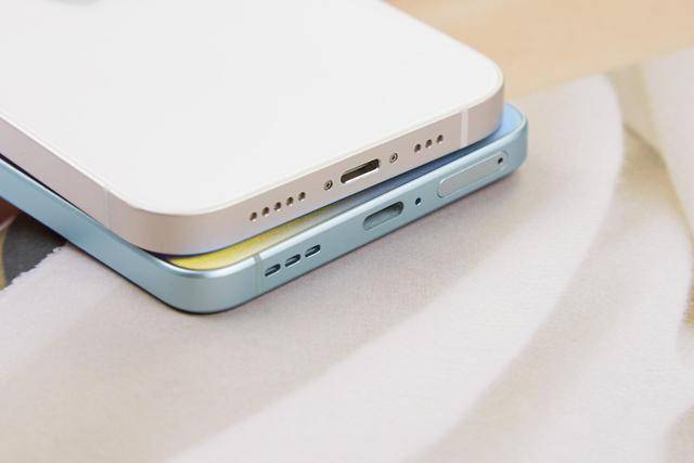 直角边框却没有iphone12的硌手感这款国产手机怎么做到的