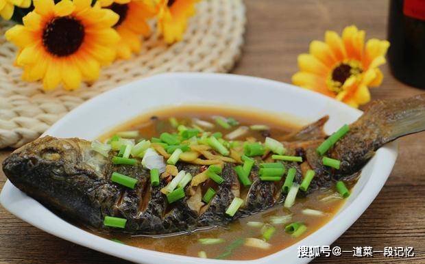 脾胃虚弱适合吃什么鱼 84d0a67c7806448da50357598707f490.jpeg