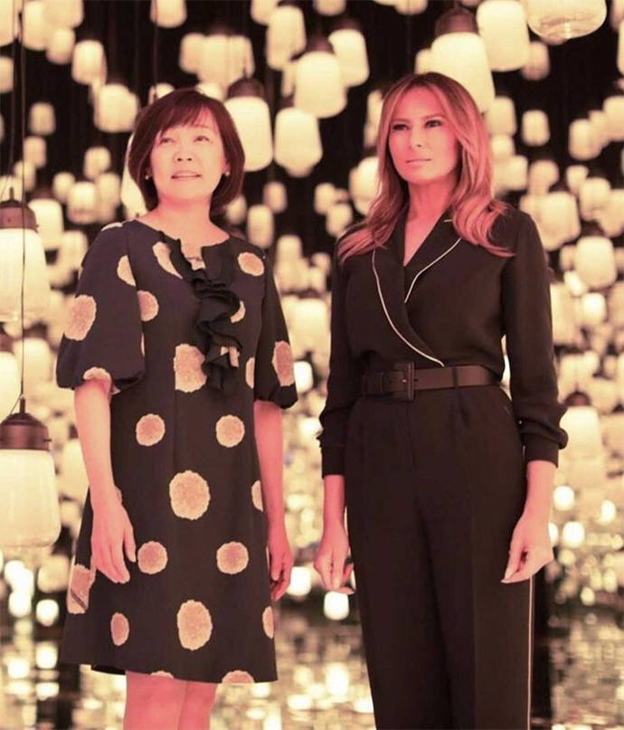 刺绣|梅拉尼娅访日3赢日本第一夫人，换2万7刺绣裙，连雅子皇后也不敌