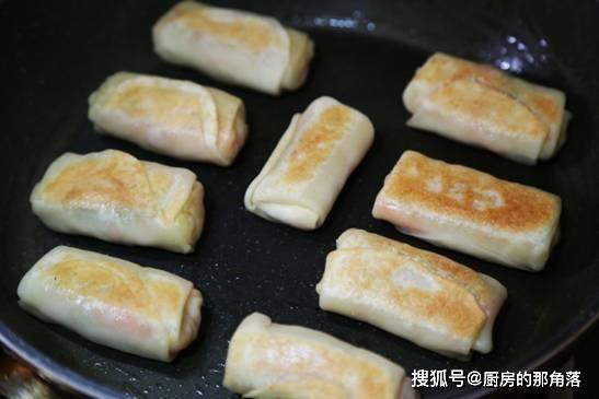 人体|疫情期买不到早餐，自己用饺子皮做，15分钟完成，带去公司被抢光