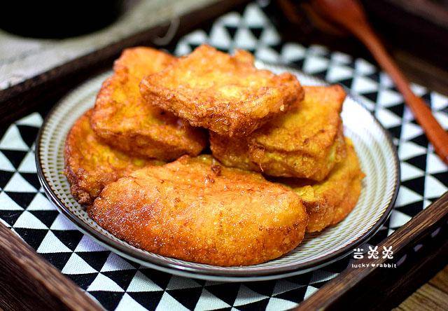 牛奶|吃不完的吐司怎么办?跟着我这么做,吐司变身美味小零食,香喷喷