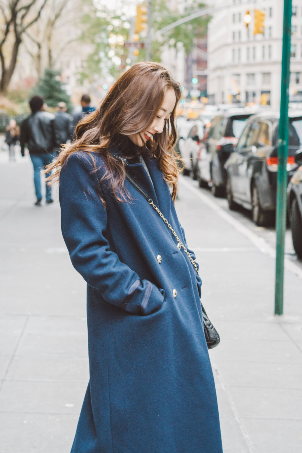 蒋梦婕|“最胖林黛玉”完美逆袭！蒋梦婕焦糖皮裙一抹红唇，气质惊艳网友