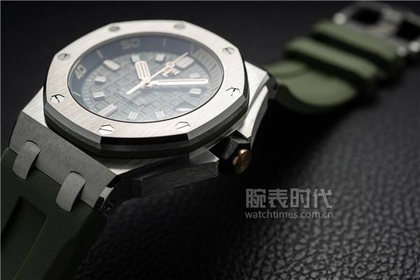 爱彼入门款皇家橡树潜水表多少钱？
