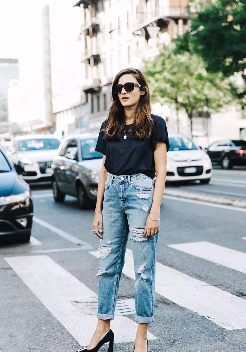 柠檬精|黑T恤比白T恤更显瘦时髦?娜扎、杨幂告诉你就是这样,谁穿都美!