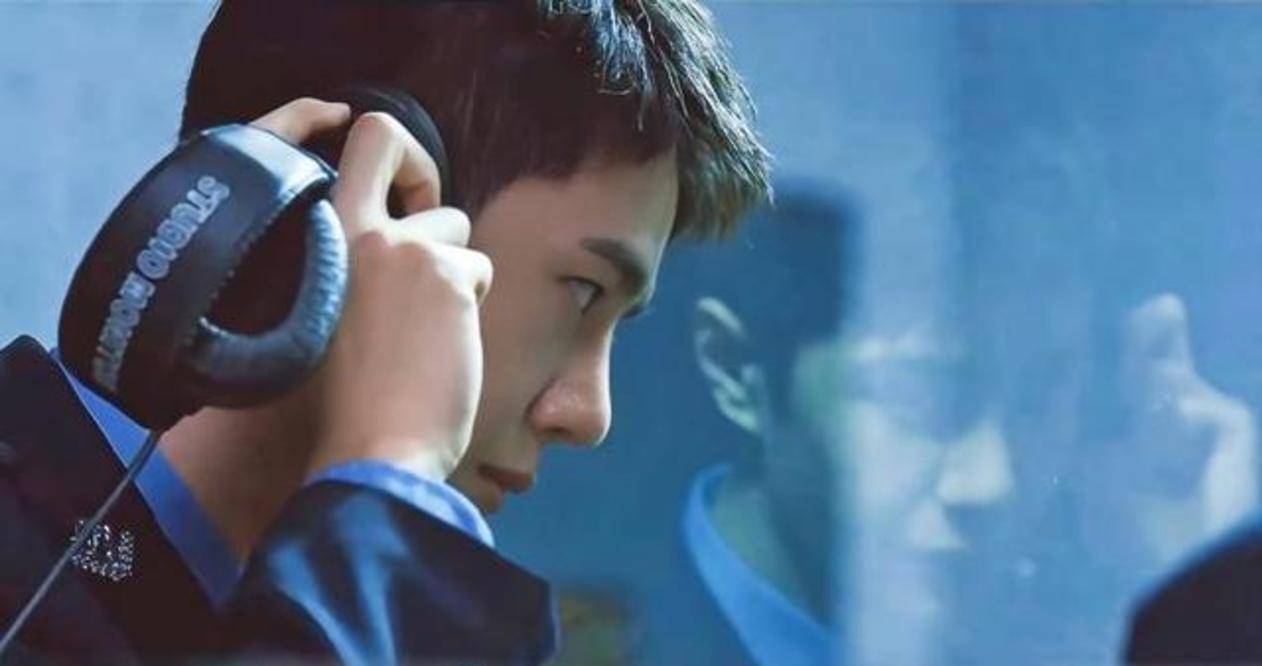 网友|张哲瀚和王一博撞衫《梦幻西游》定制造型,网友:真是谁丑谁尴尬