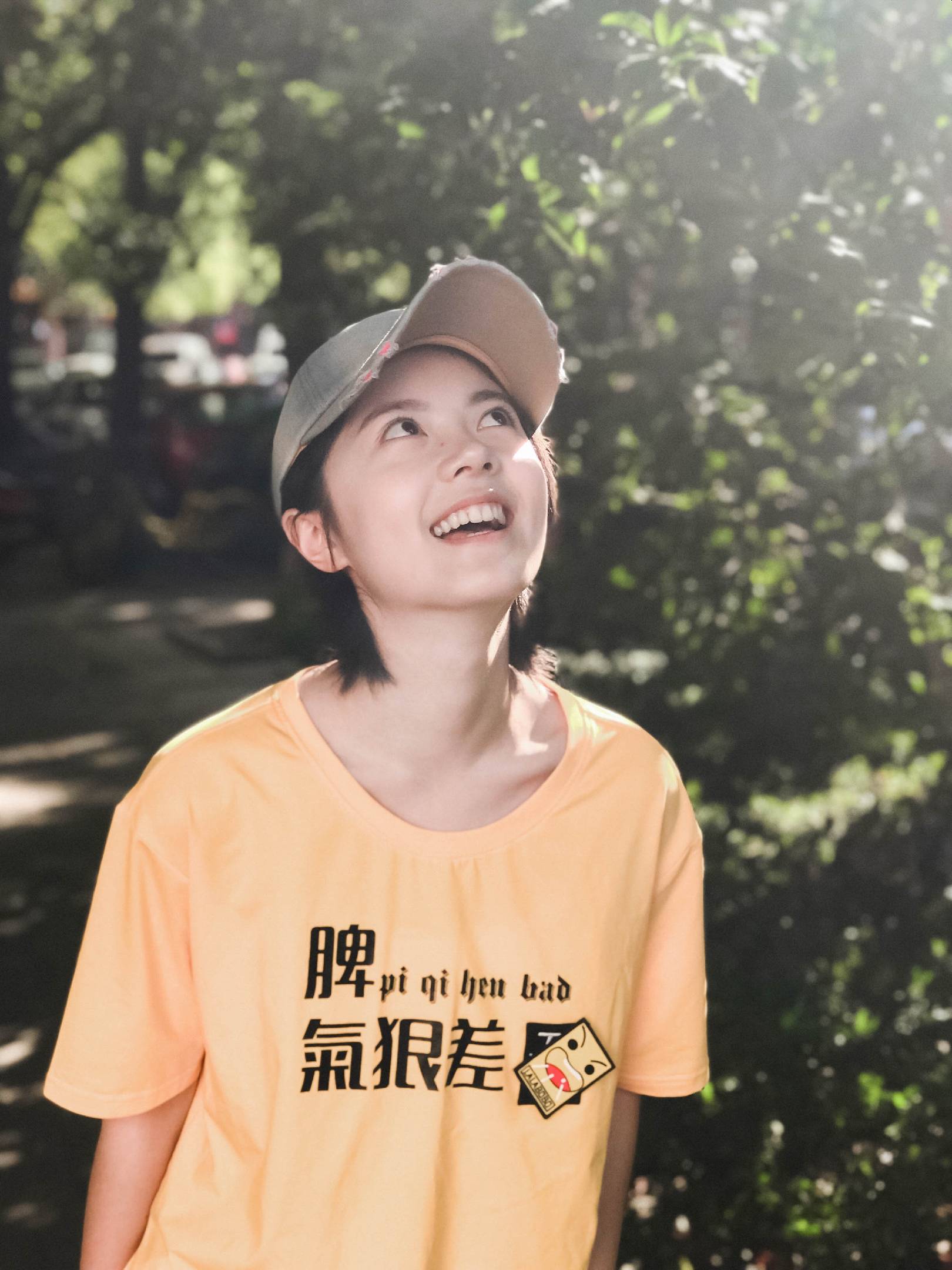 清透|“国民闺女”赵今麦的格纹诱惑，小清新风代言人，00后该有的模样