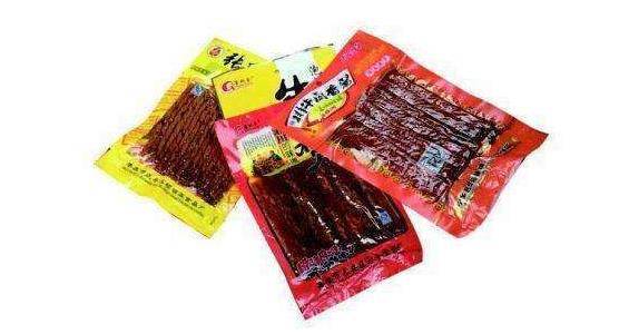 食品|5岁男宝哭闹肚子疼，没想到是宝妈贪便宜，买购的好零食惹的祸