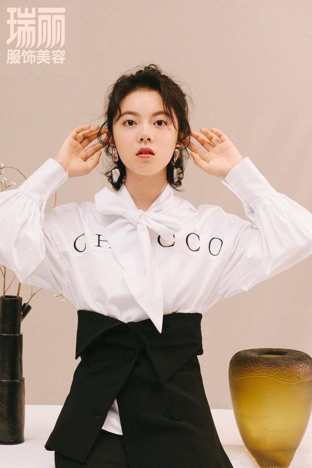 时尚|“国民闺女”赵今麦，拍时尚大片气场全开，私服更是少女穿搭典范
