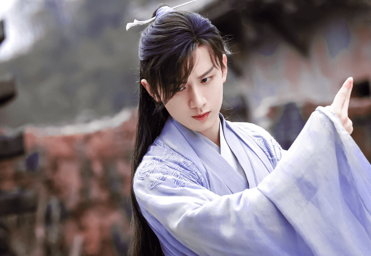 张予曦|成毅终于带着新戏来了！古装剧被曝改名上线，熟悉的女主让人想追