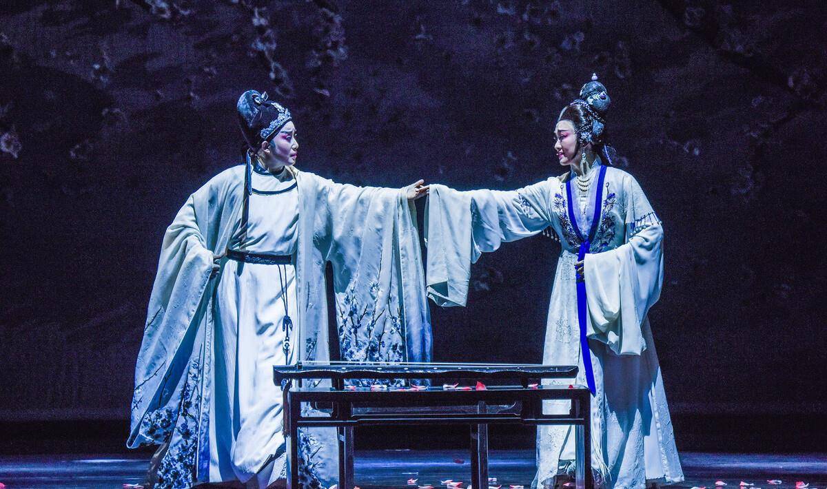 唐婉钗头凤原唱视频 dac631ac4f934e979cbed26400ef40a1.jpeg