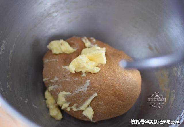 天气|这道面包我隔三差五就做，不需要揉出手套膜，香甜美味，还吃不胖
