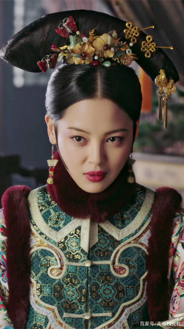 特质|辛芷蕾的古装与现代装，是真的隔着“壁”