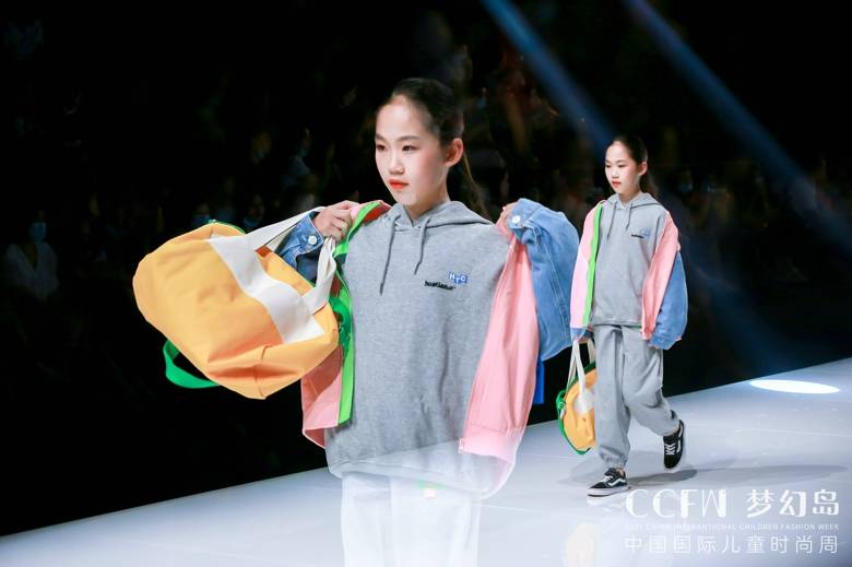 色调|花田彩 HUATIAN.C 2021 趣 ? 潮派