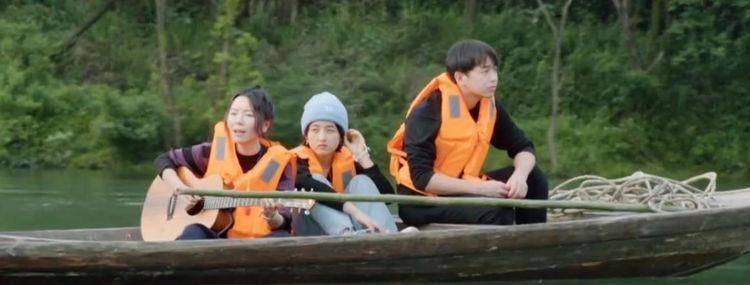 成功|向往5:笑料百出,黄雅莉深情演唱,成功俘获张艺兴芳心