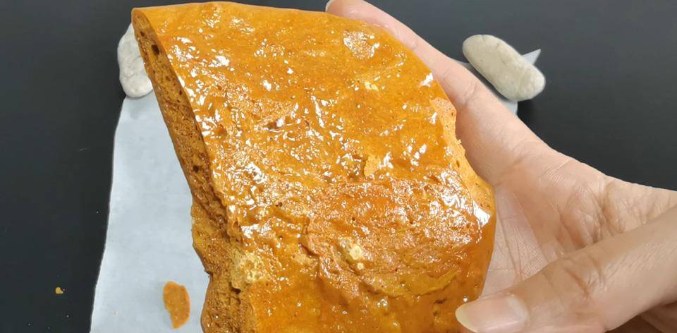 做法|过年用2种食材,做道小时候常吃的“零食”香甜酥脆,孩子抢着吃