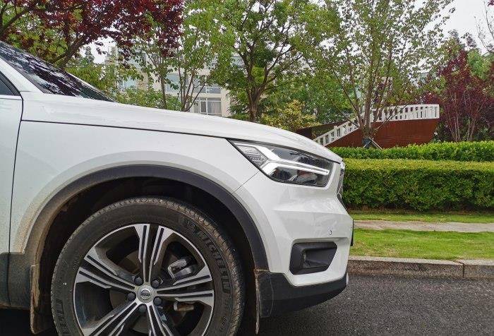 抓地力强静音轮胎 6dadfb47f02640f1ae5153352c5a447f.jpeg