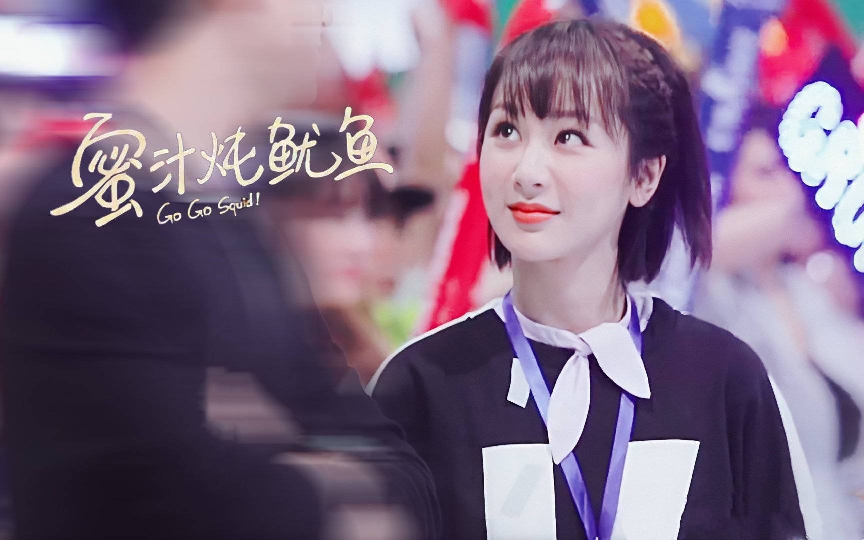 头巾|杨紫的“佟年风”要火了，日常穿搭清新又甜美，骨子里透着少女感