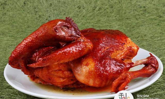 做法|奥尔良烤鸡傻瓜式做法，只需2步不会做饭也能做，味道比卖的好吃