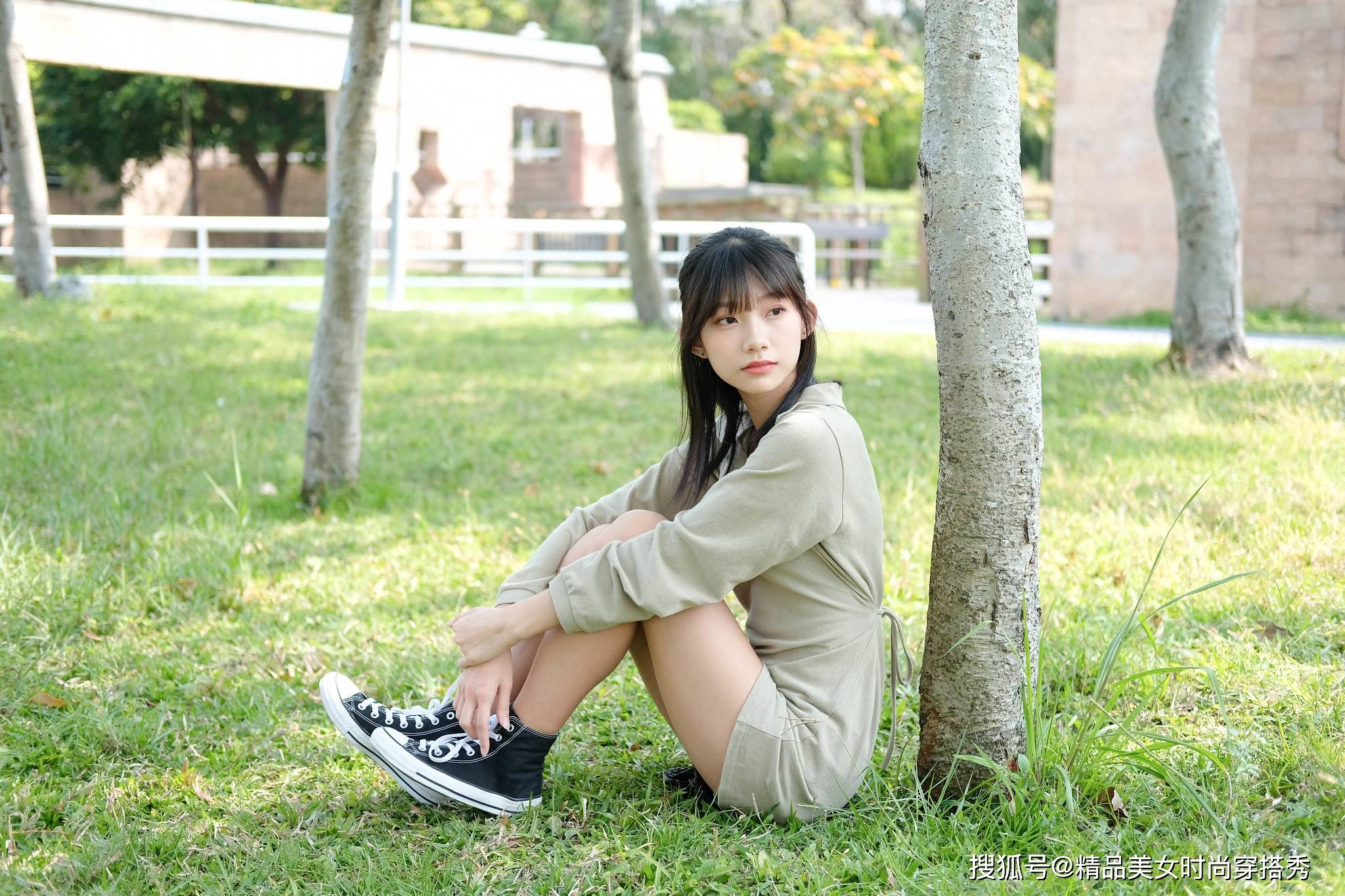 小高|针织运动款的时髦连衣裙,舒适的休闲感让你的青春气息尽情绽放