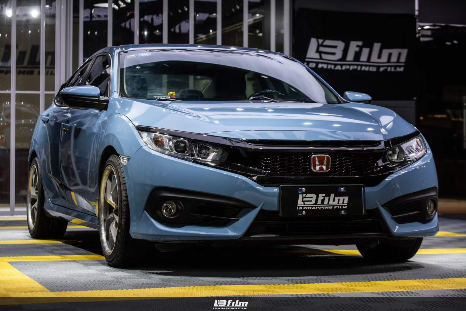 lb改色膜案例本田思域全车贴膜amg瓷器蓝