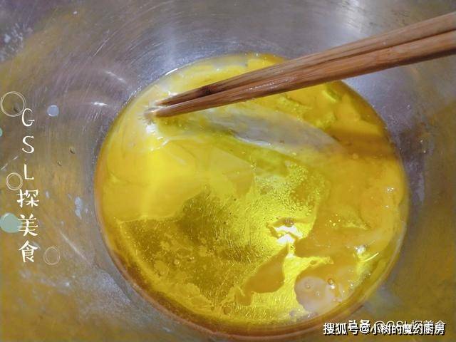 做法|这零食，一拌一烤就好，做法简单，香酥可口，老人孩子都喜欢