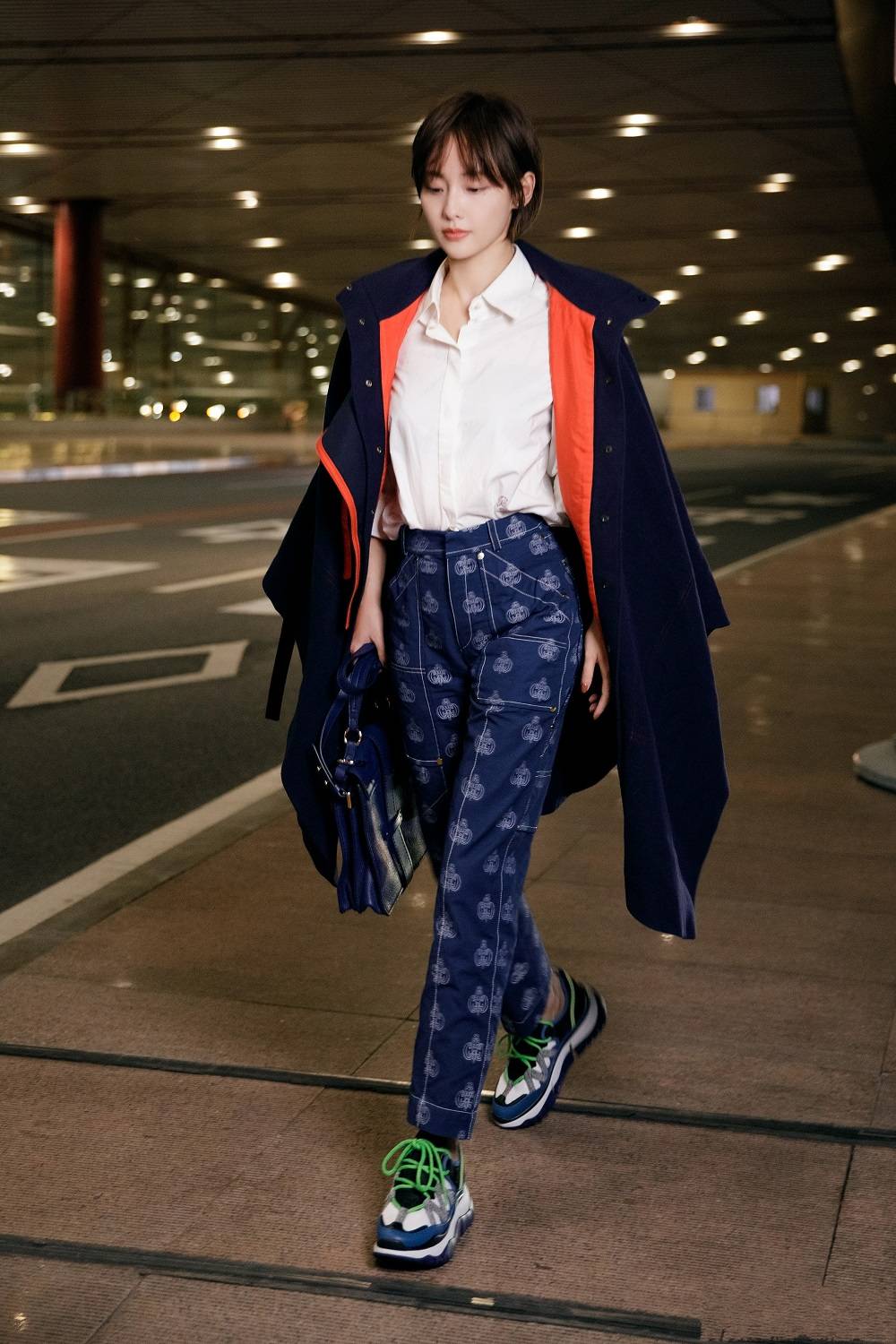 牛津|小白鞋“过时”了，今夏最火的4双鞋子是它们，搭裤子裙子都合适