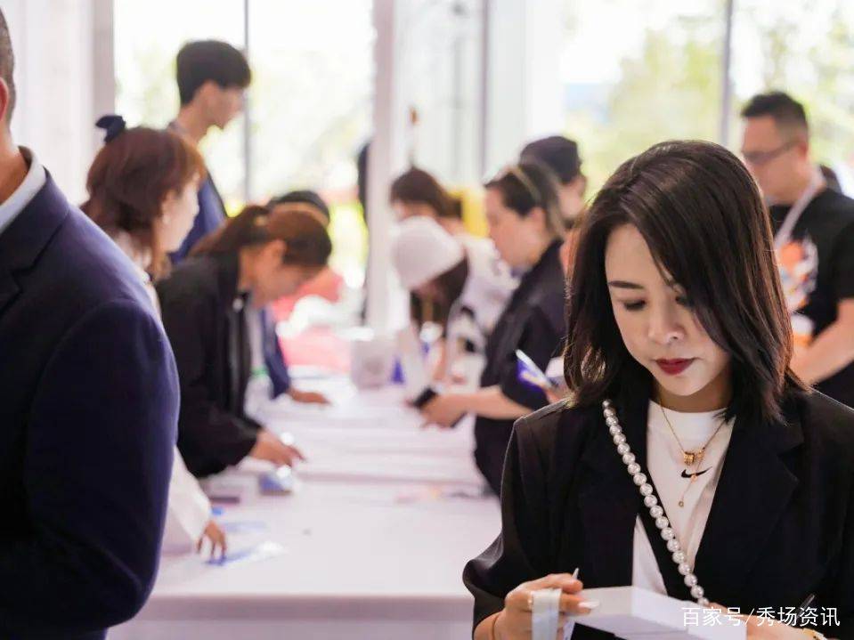 消息资讯|2021东方时尚买手节·设计师秋冬订货会｜招募申报,期待您的加入！