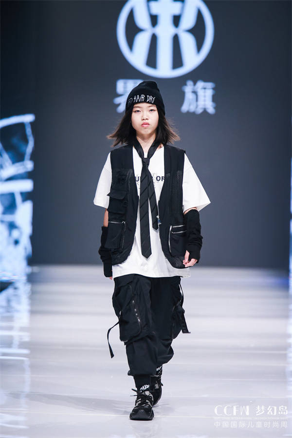时间|“时间定格”青少年潮牌界旗冬季新品发布