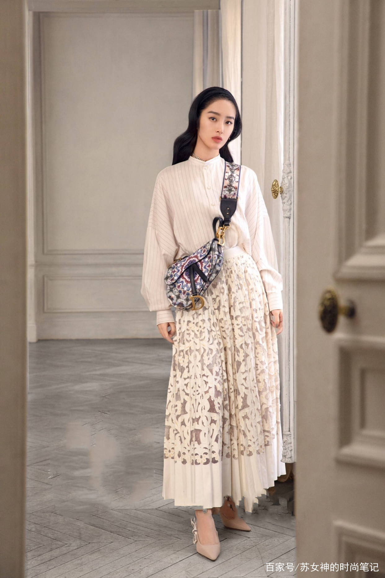 服装|衣服在精不在多，《芳华》女主早夏穿搭建议学起来，复古又时髦！