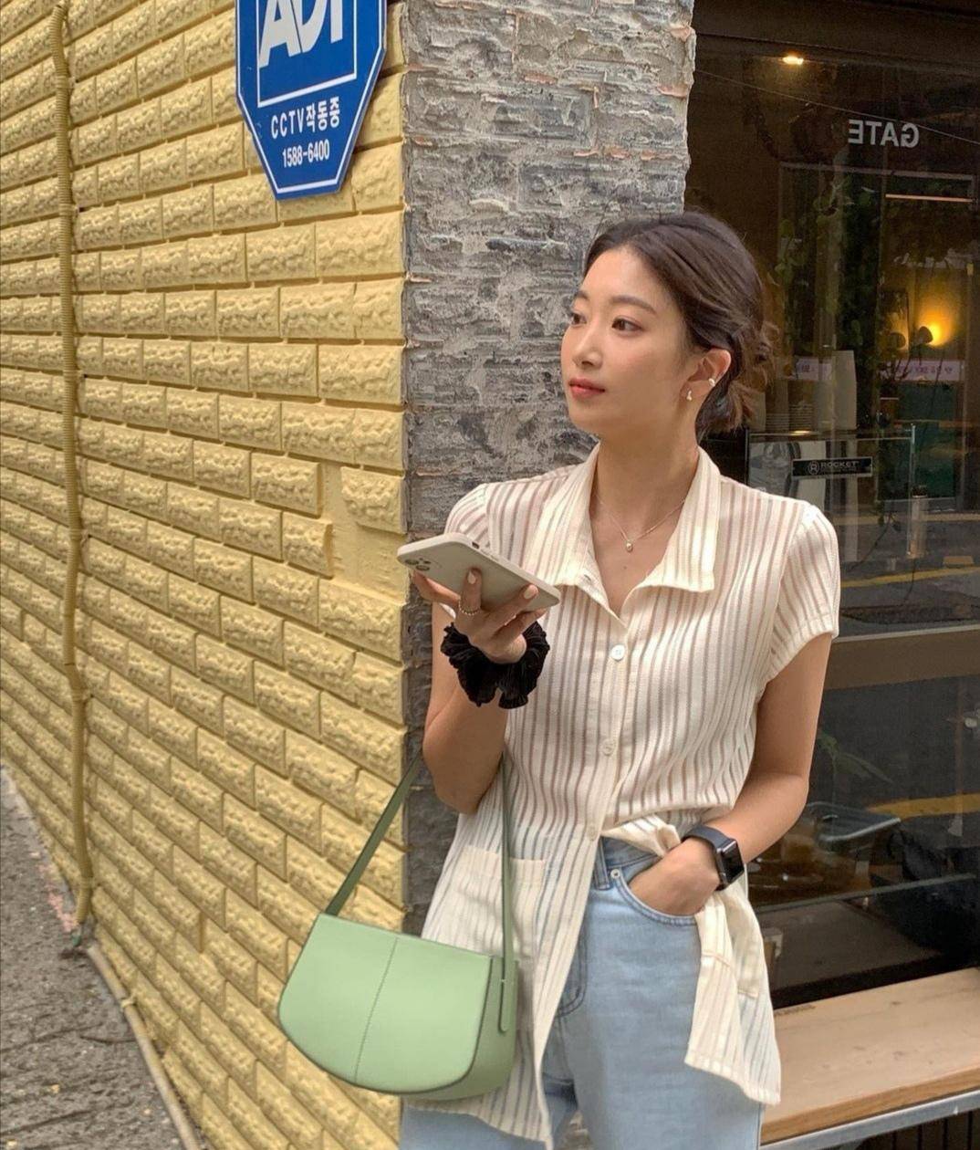 颜色|简单又时尚的夏季穿搭，优雅大气又显气质，清爽随意又有女人味