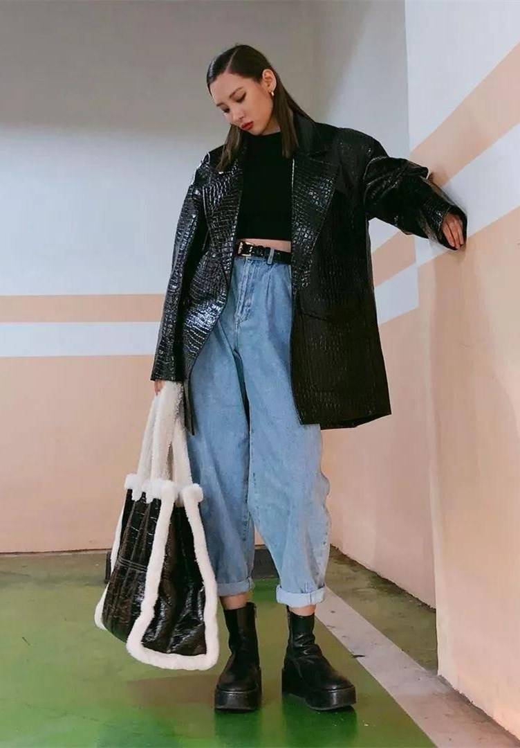 显得|火遍时尚圈的“羊羔绒”怎么穿最有范?试试这4件单品,保你满意