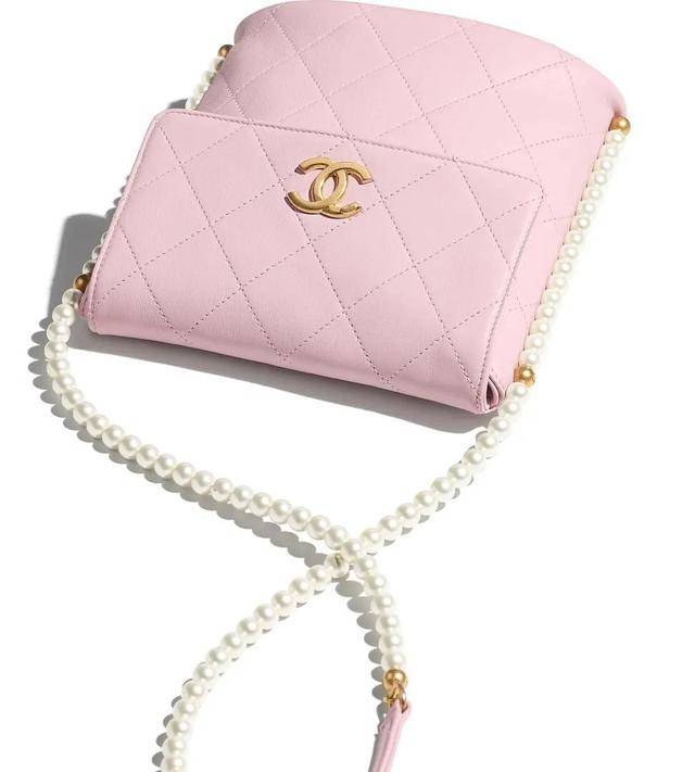 香奈儿包包2021春夏系列手袋上线身价69亿的公主都被种草