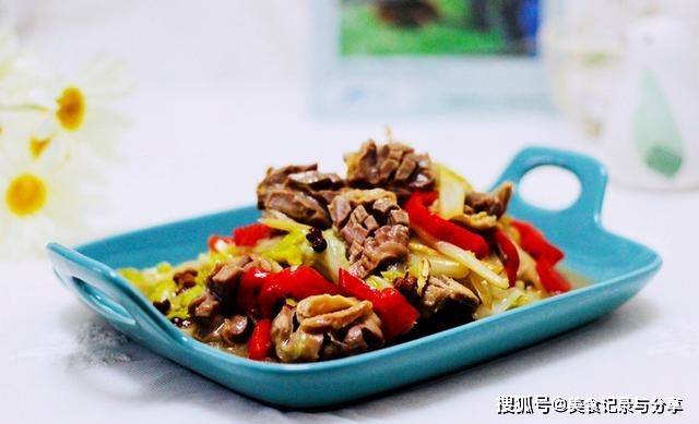 炒什么菜需要用生抽 29c49ccaa7e244b9a103965e9cd41996.jpeg